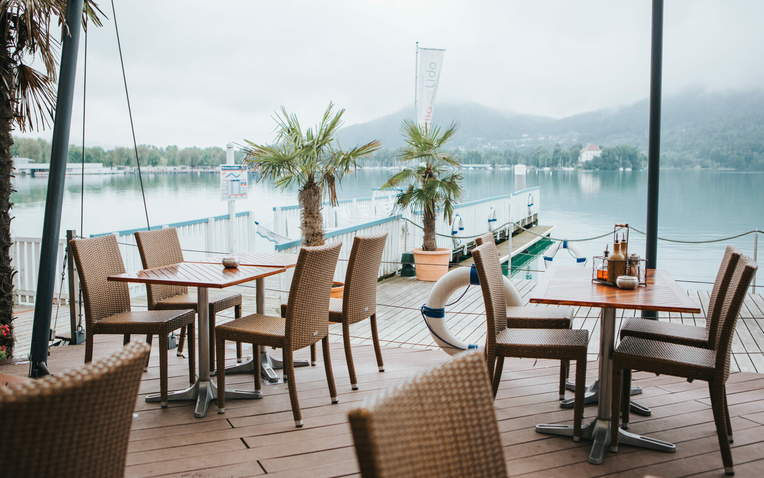 Villa Lido Terrasse mit Blick auf den Wörthersee